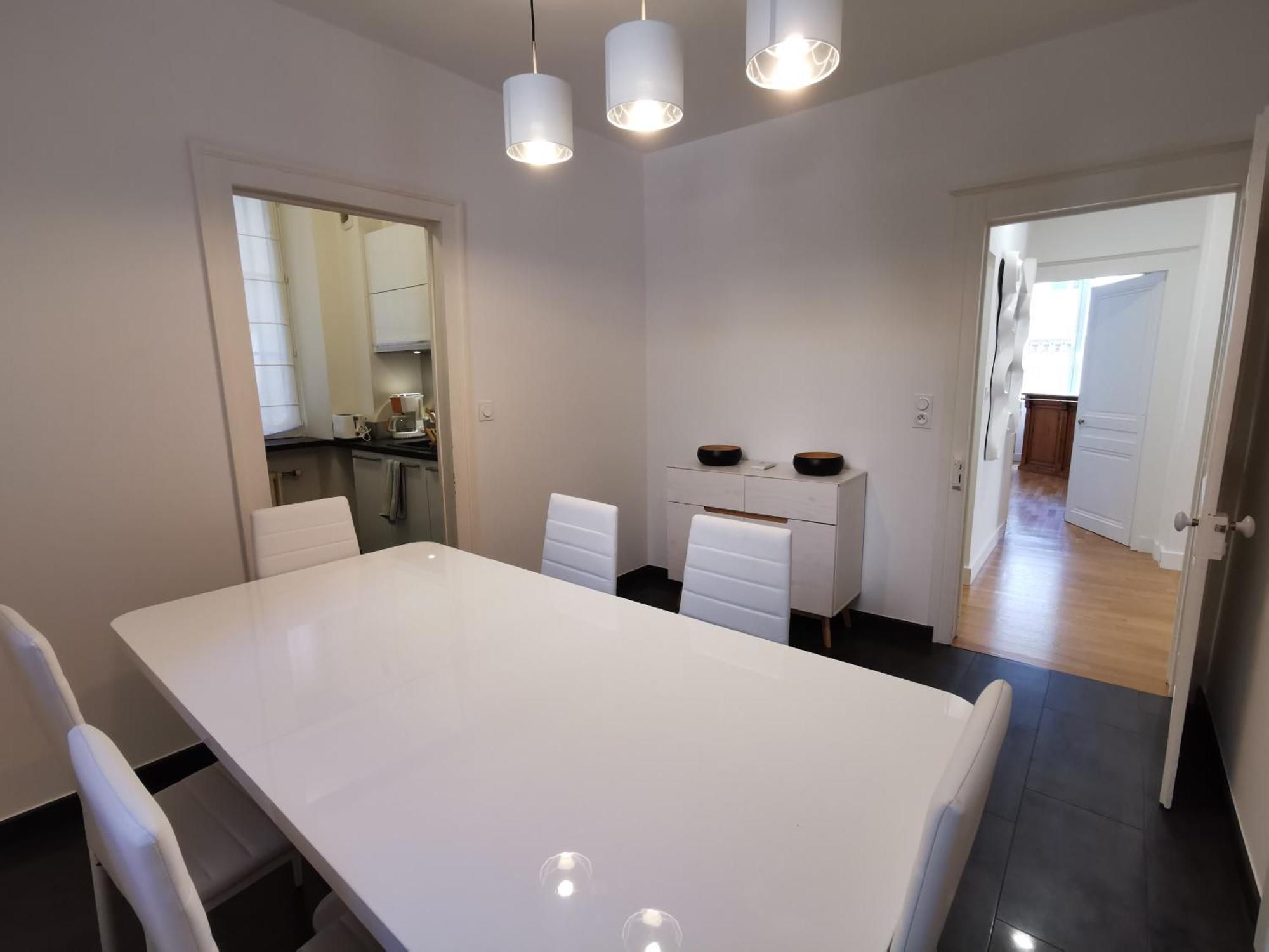 Appartement 3 Chambres Au Coeur Du Jura, Ideal Famille Salins-les-Bains Buitenkant foto